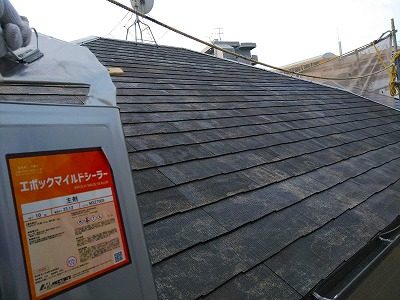 屋根の下塗り完了